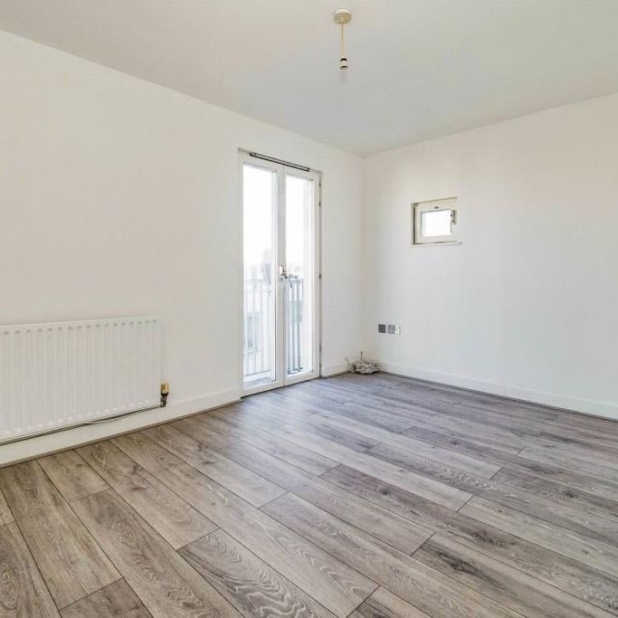 1 Bed Flat, Church Road, IG11 - Photo 1