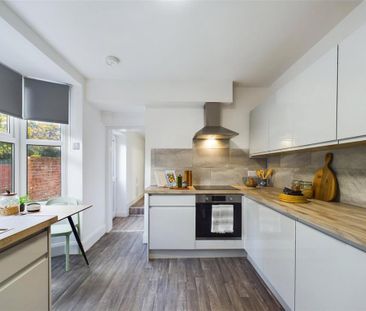 1 bedroom in a house share to rent - Photo 6