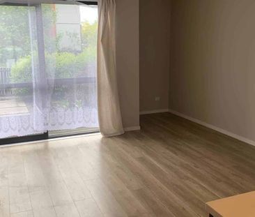 Great Location! - Photo 3