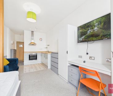 Studio to rent - Photo 6