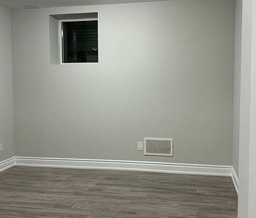 For Lease - 583 Queen Mary Drive Unit# Basement, Brampton, Ontario - Photo 4