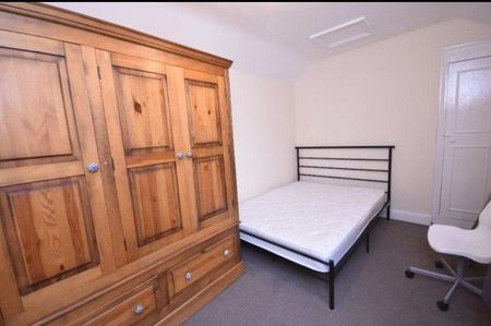 4 bedroom house to rent - Photo 2