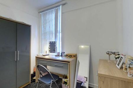 Connaught Road, Liverpool - Photo 3