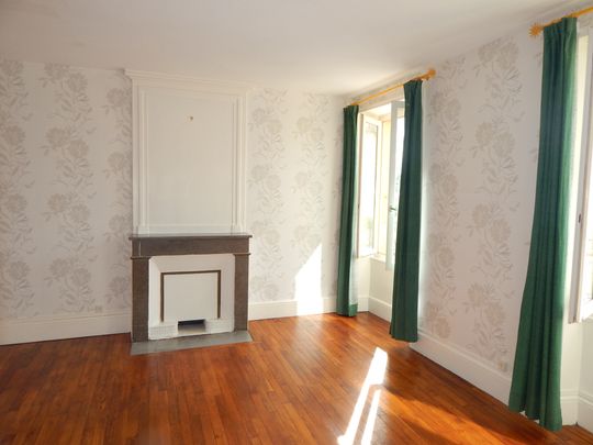 Location Appartement 3 pièces 95m² ANNONAY 07100 - Photo 1