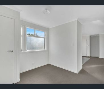 21 Centenary Circuit, Andrews Farm, SA 5114 - Photo 6