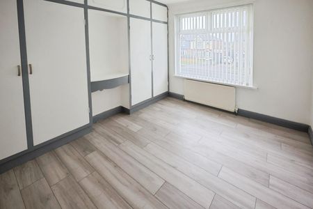 3 bedroom House To Let - Photo 2