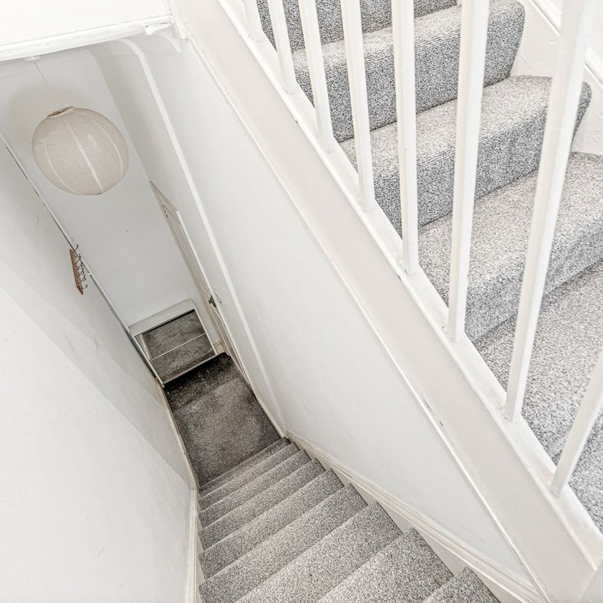 1 Bed Flat, Richborne Terrace, SW8 - Photo 1