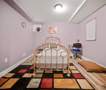 For Lease - 3191 Daisy Way Unit# Basement Apt, Oakville, Ontario - Photo 2