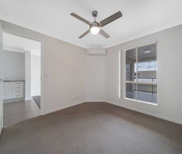 Modern 1-Bedroom Unit in Secure Complex Available 27/10/2026 - Photo 4