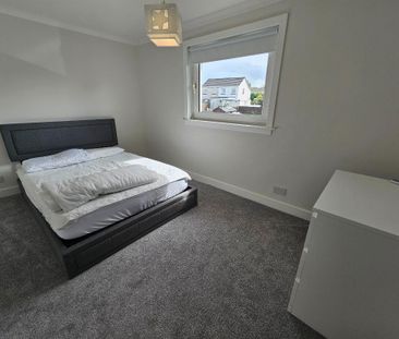 3 bedroom end of terrace house to rent - Photo 5