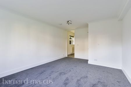Oxford Road, Redhill - Photo 2