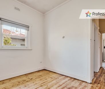 8/6 Westbeach Road, St Kilda VIC 3182 - Apartment For Rent | Domain - Photo 1