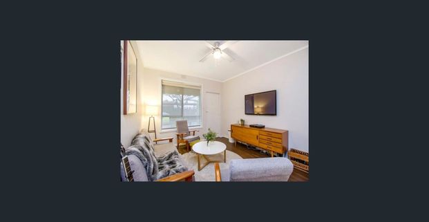 Privacy in Pascoe Vale! - Photo 1