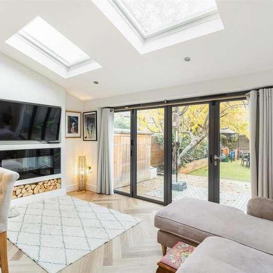 Swaffield Road, London, SW18 - Photo 1