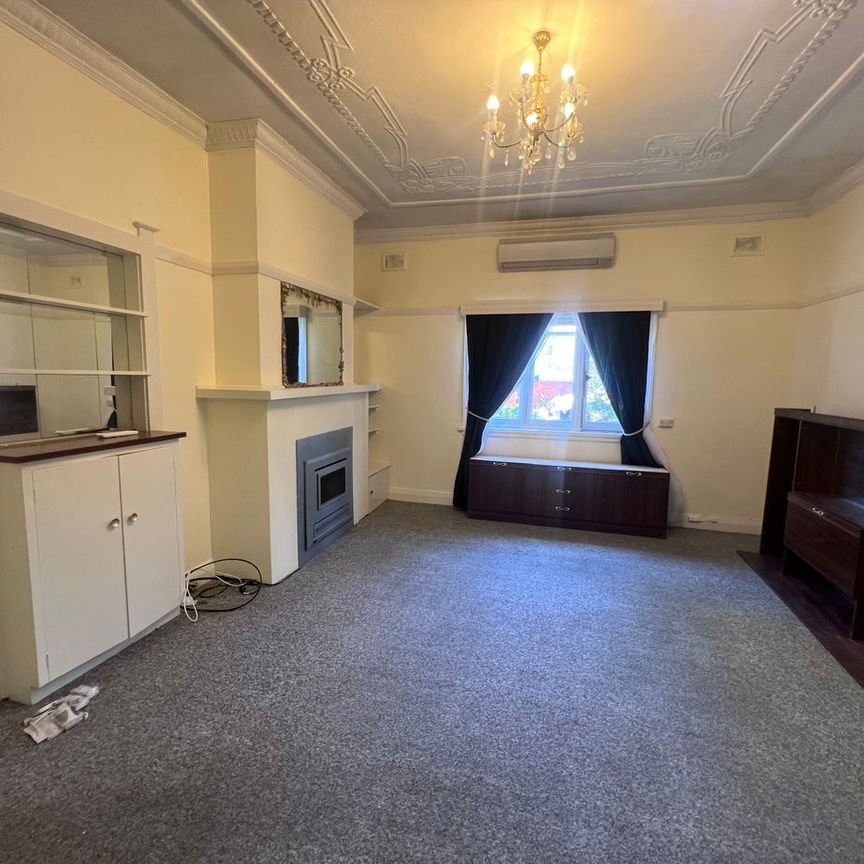 Three Bedroom Home Close to CBD - Photo 1