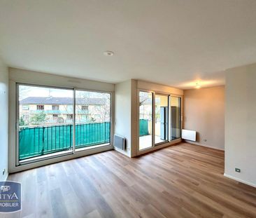 Location Appartement 3 pièces 68m² BOURG EN BRESSE 01000 - Photo 3