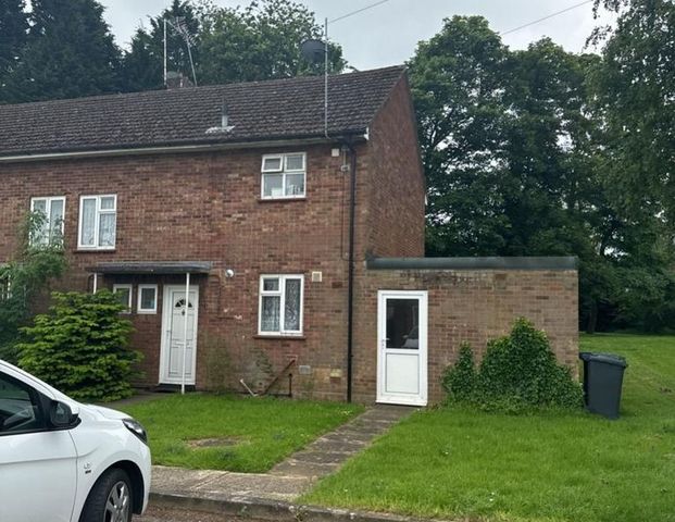 2 bedroom semi-detached house to rent - Photo 1