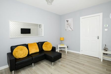 1 Bed Flat, Pittodrie Place, AB24 - Photo 2