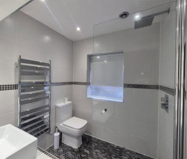 3 bedroom detached house to rent - Photo 4