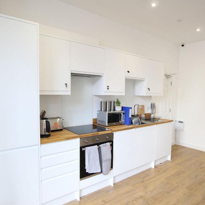 1 bedroom in a house share to rent - Photo 1