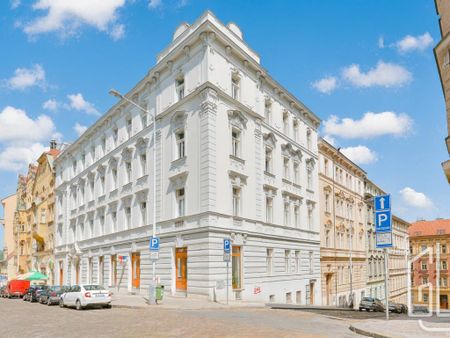 Pronájem bytu 2+kk 62 m2 - Fotografie 2