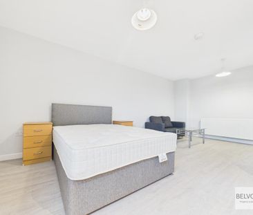 Studio to rent - Photo 3