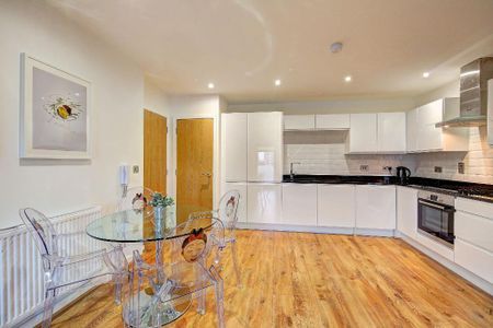 2 bedroom flat to rent - Photo 5