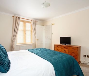 2 bedroom flat to rent - Photo 6