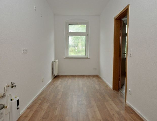 Sanierte 3-Raum-Wohnung mit Balkon im Zentrum - Photo 1