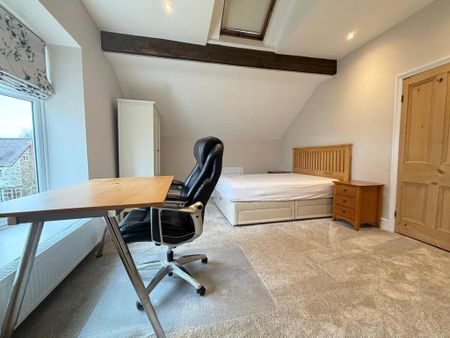 5 bedroom detached house to rent - Photo 4