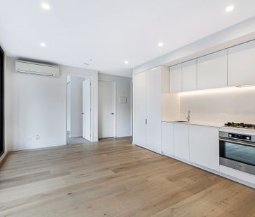 Charming 2 Bedroom Apartment in Great Location! - Photo 3