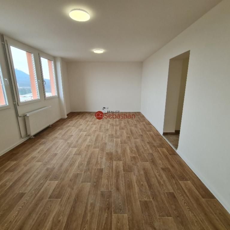 Pronájem bytu 2+1 48 m2 - Photo 1