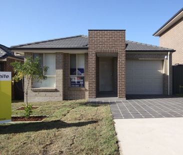 Beautiful 4 Bedroom Home In Willowdale Estate - Photo 4
