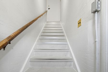 For Lease - 115 Cheritan Avenue Unit# 2, Toronto, Ontario - Photo 2