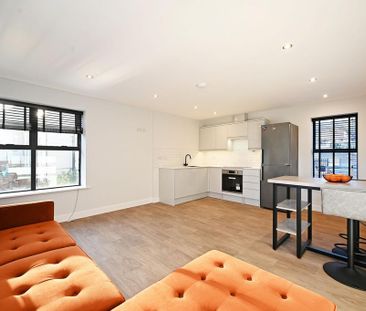 2 bedroom flat to rent - Photo 2