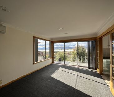 Perfect for the family, Live Here! - Photo 1