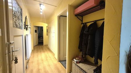 Splendid 6-room apartment with parking space and various outbuildings - Photo 4