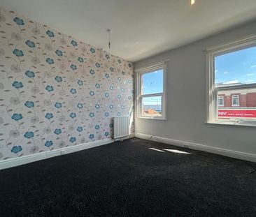 3 bedroom flat to rent - Photo 5