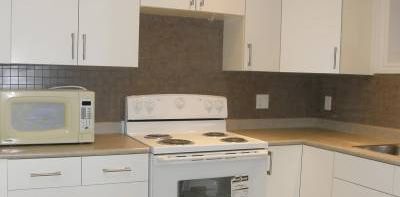 2 BR lovely partially furnished apartment @ Bathurst & Sheppard- $2200 - Photo 2