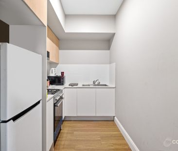 Fully Furnished Studio - Photo 2