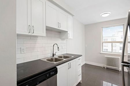 Pharmacy Apartments — Golden Mile 1 Bedroom - Photo 3
