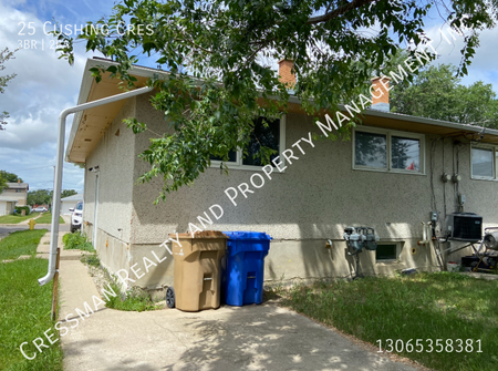 3 Bedroom, 2 Baths Duplex with Basement - Photo 3