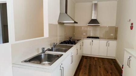 Building 1 (Room 4-6) - Photo 4