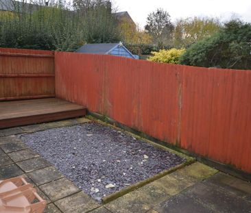 2 bedroom end of terrace house to rent - Photo 5