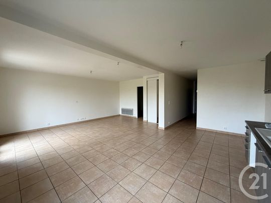Location Appartement 3 pièces 71m² COULOMMIERS 77120 - Photo 1