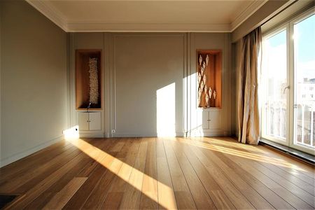 BROQUEVILLE: 3 BDR, Garage box included, PEB C, metro! - foto 2