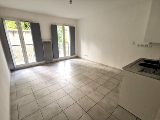 Location Appartement 1 pièce 23m² AVIGNON 84000 - Photo 1