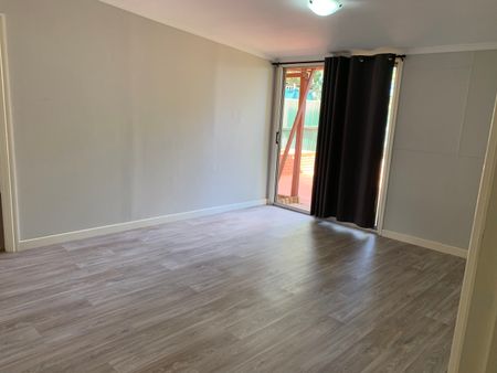Burt Street Cottage - Photo 4