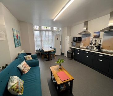 1 bedroom in a house share to rent - Photo 1