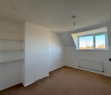 3 bedroom semi detached house to let Near Sidleshamwith peaceful ga... - Photo 4